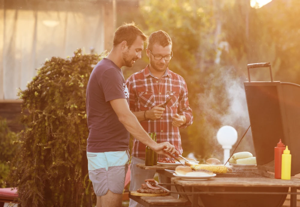 small barbecue grill